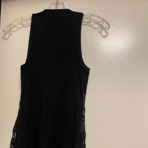 BAILEY 44 black top with leather banding, size XS - Picture 2 of 3